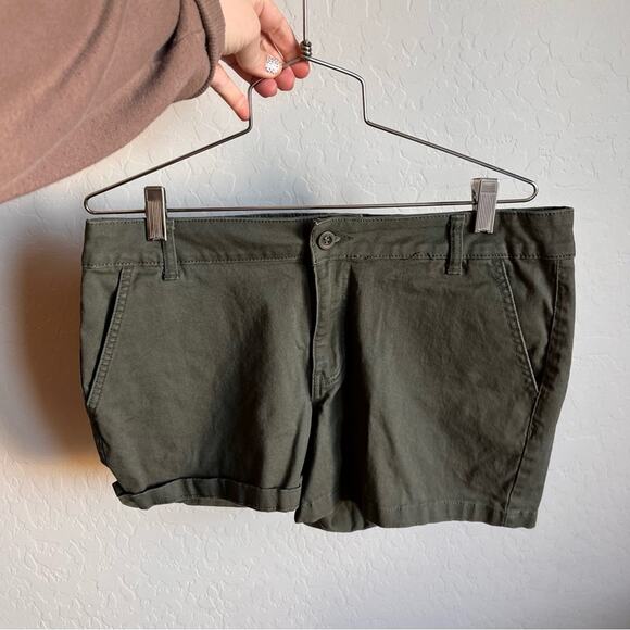 ANA A New Approach Olive Green Twill Shorts Midrise 3.5” inseam size 12 - Picture 1 of 8